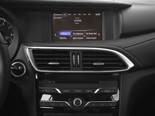 2017 INFINITI QX30 Base