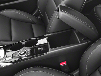 2017 INFINITI QX30 Base