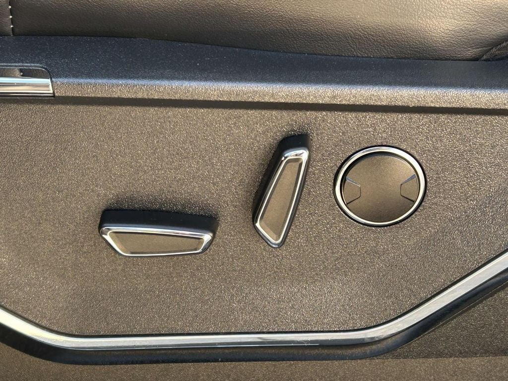 2023 Ford F-150 Lightning Platinum