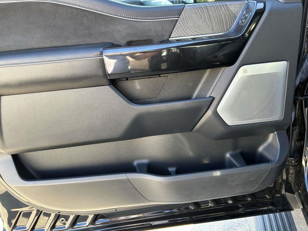 2023 Ford F-150 Lightning Platinum