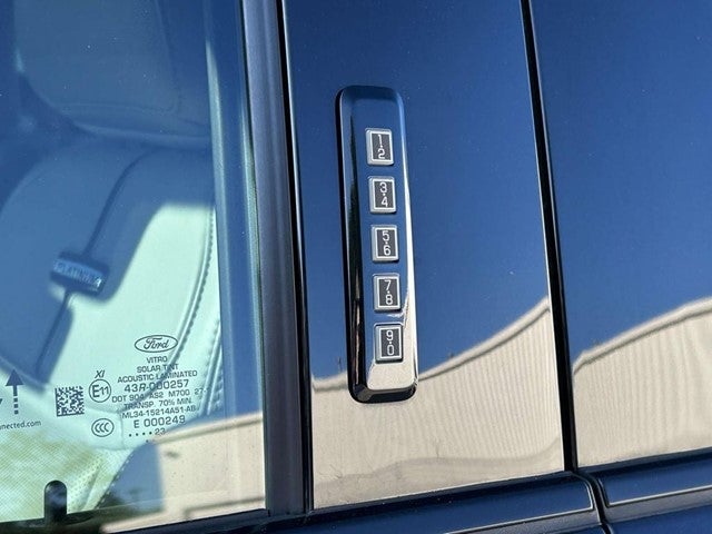 2023 Ford F-150 Lightning Platinum