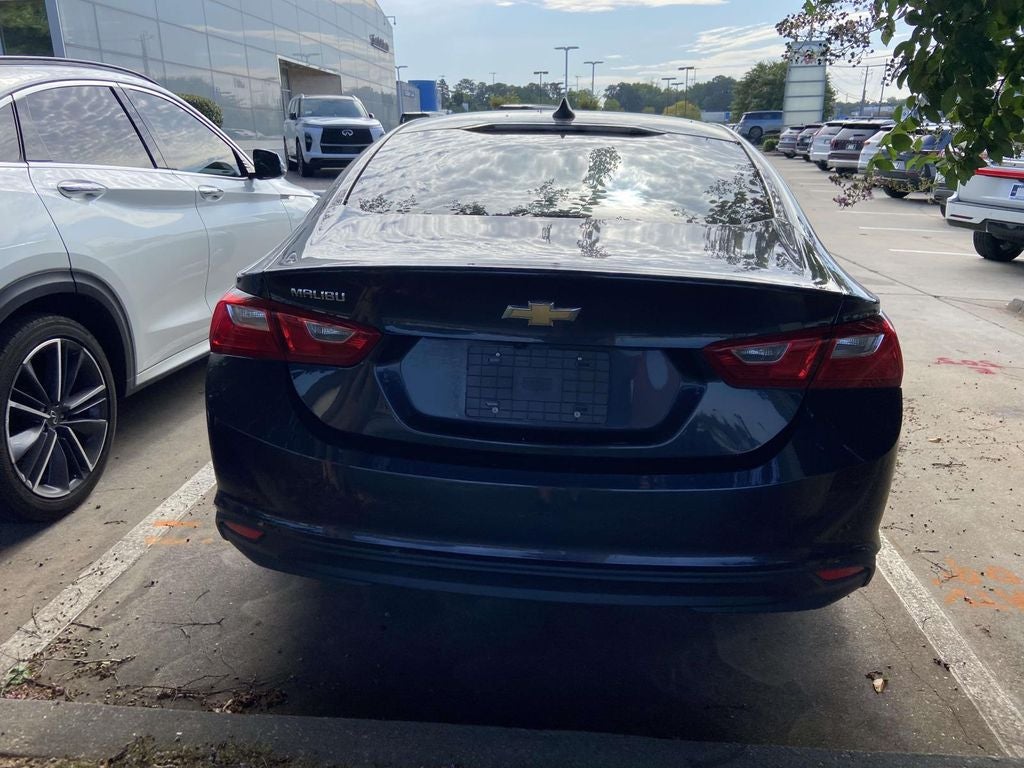 2022 Chevrolet Malibu LS 1LS