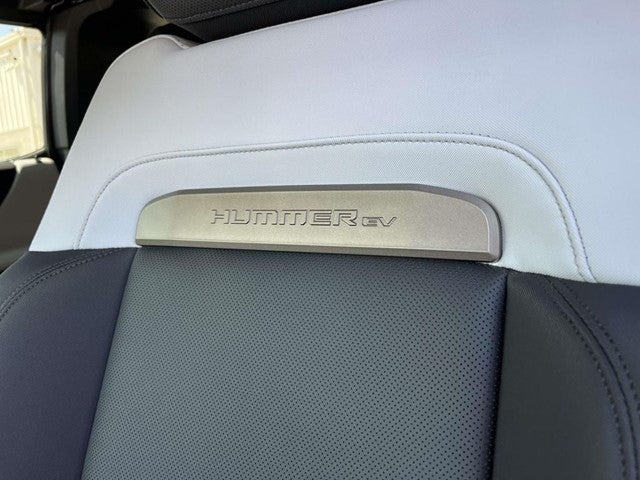 2025 GMC HUMMER EV 2X - Photo 49