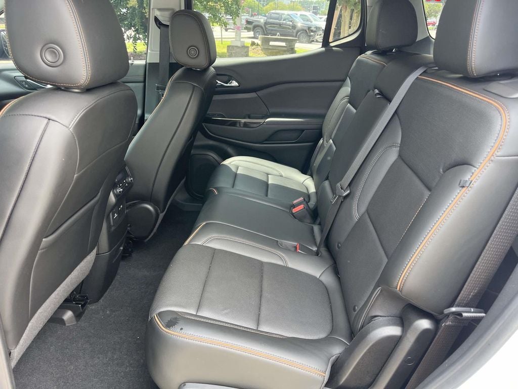 2021 GMC Acadia AT4