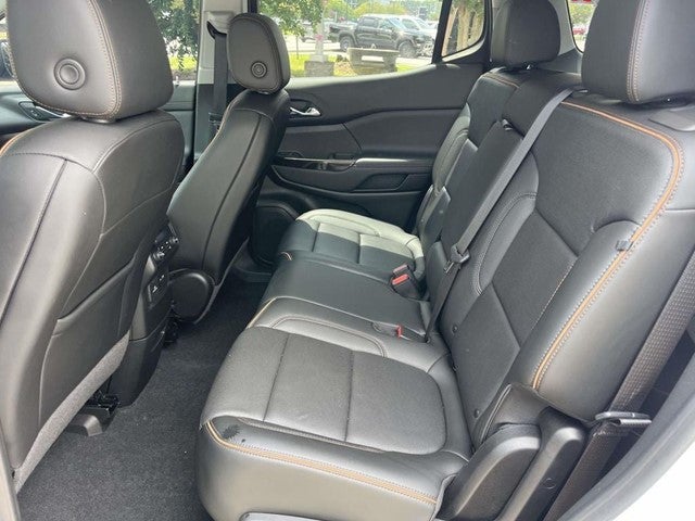 2021 GMC Acadia AT4