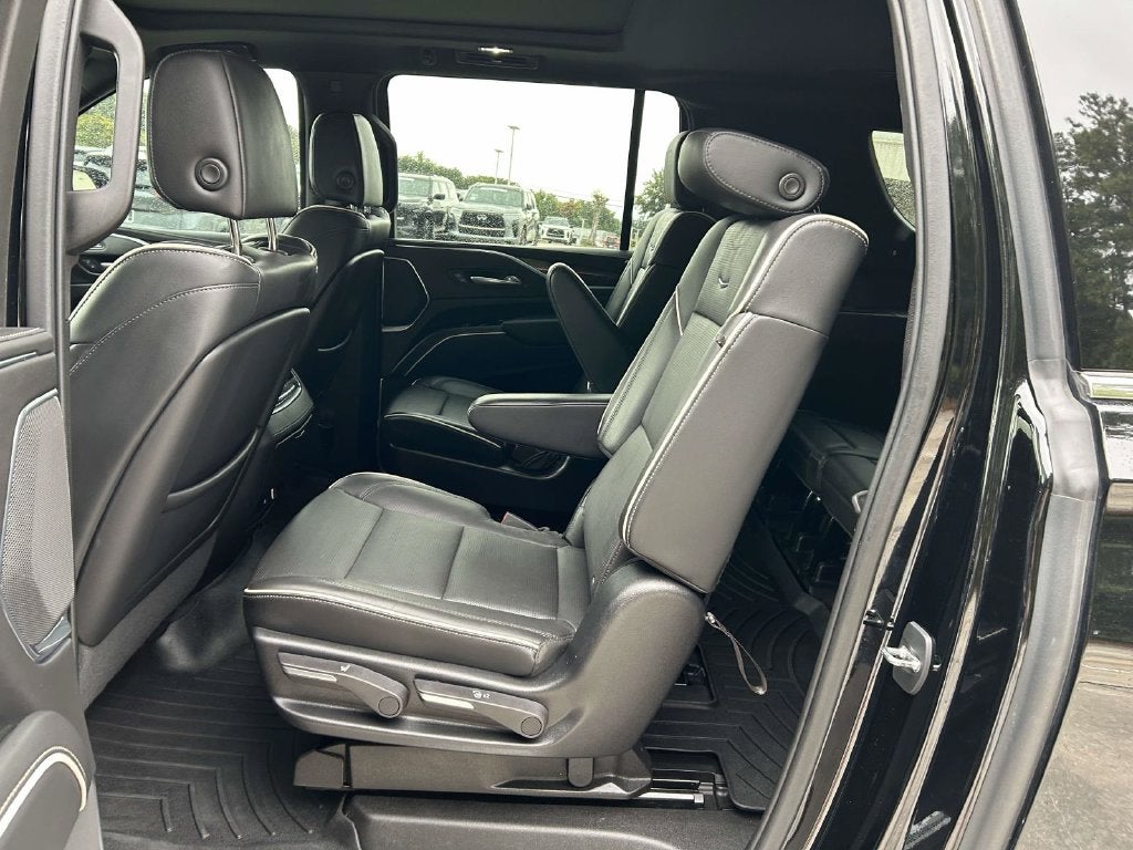 2022 Cadillac Escalade ESV Premium