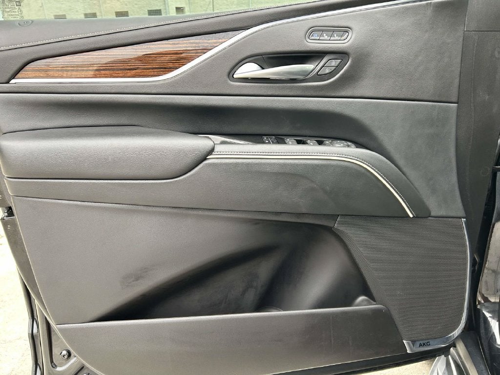 2022 Cadillac Escalade ESV Premium