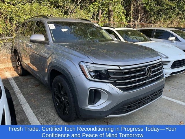 2025 Volkswagen Atlas 2.0T SE w/Technology