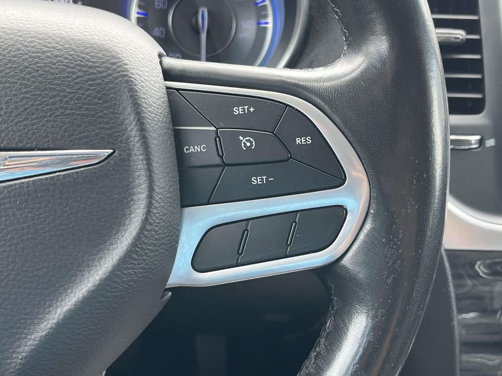 2020 Chrysler 300 Touring