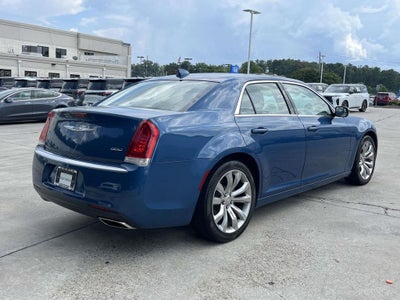 2020 Chrysler 300 Touring