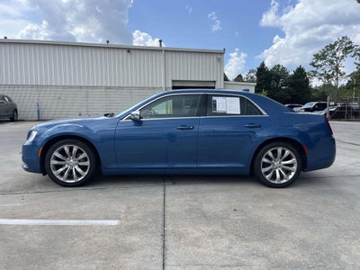 2020 Chrysler 300 Touring
