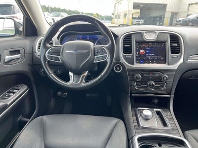 2020 Chrysler 300 Touring