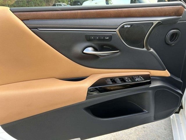 2023 Lexus ES 350 Ultra Luxury