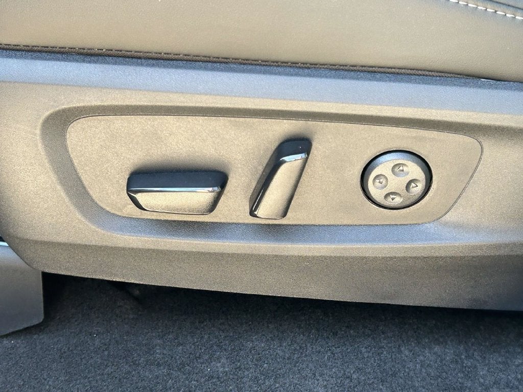 2027 INFINITI QX60 Luxe FWD