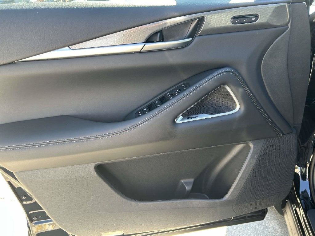2027 INFINITI QX60 Luxe FWD
