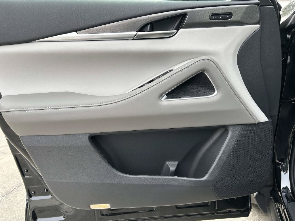 2027 INFINITI QX60 Luxe FWD