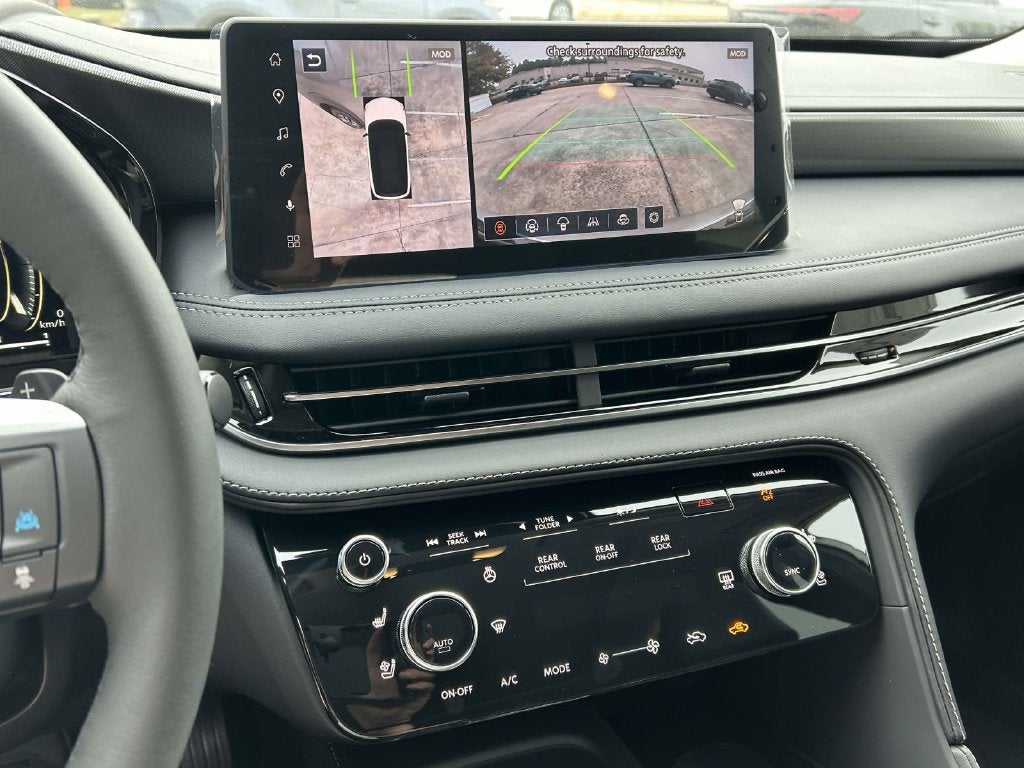 2027 INFINITI QX60 Luxe FWD