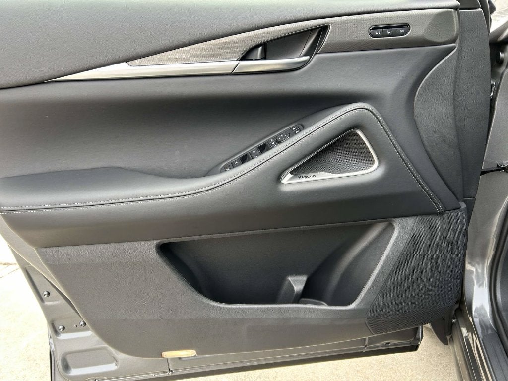 2027 INFINITI QX60 Luxe FWD