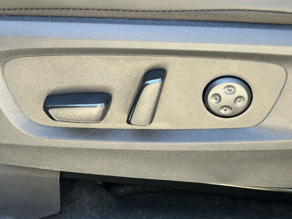 2027 INFINITI QX60 Luxe FWD