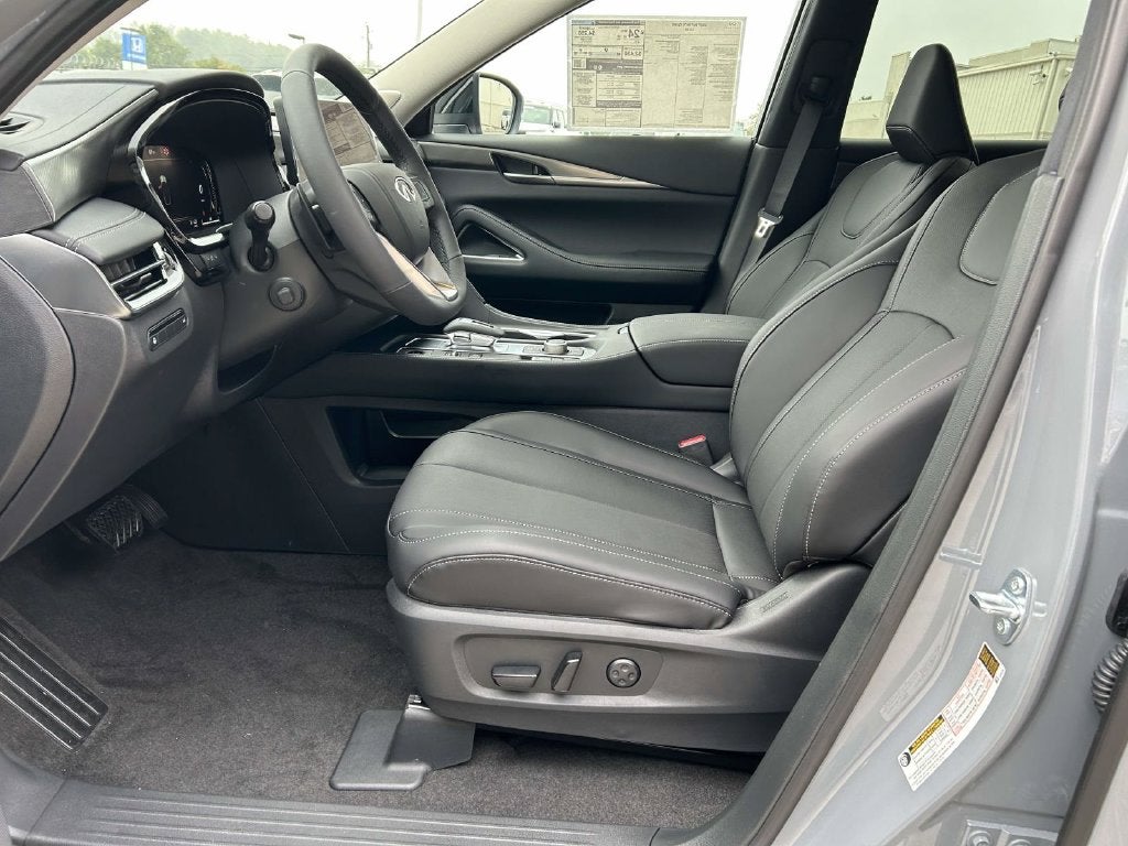 2027 INFINITI QX60 Luxe FWD