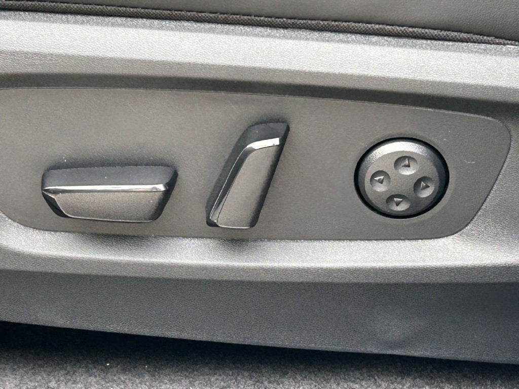 2027 INFINITI QX60 Luxe FWD