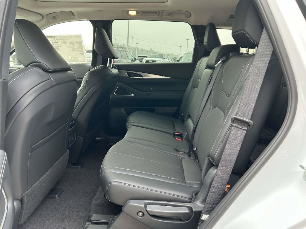 2027 INFINITI QX60 Luxe FWD