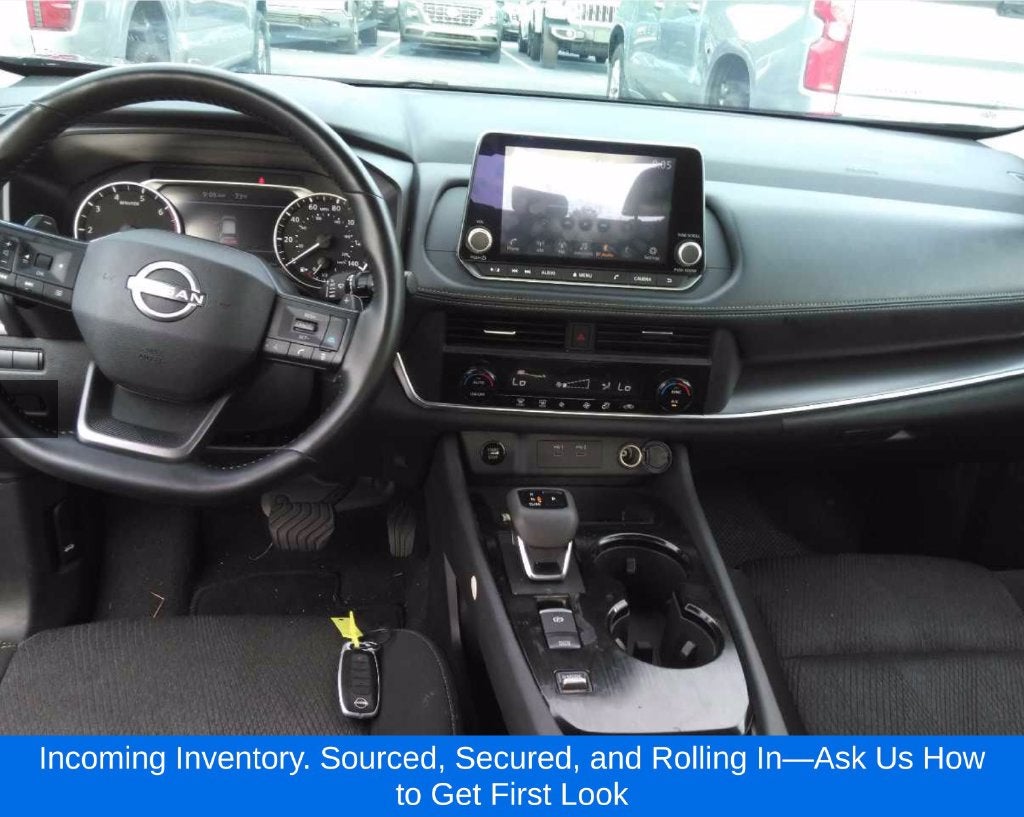 2025 Nissan Rogue SV