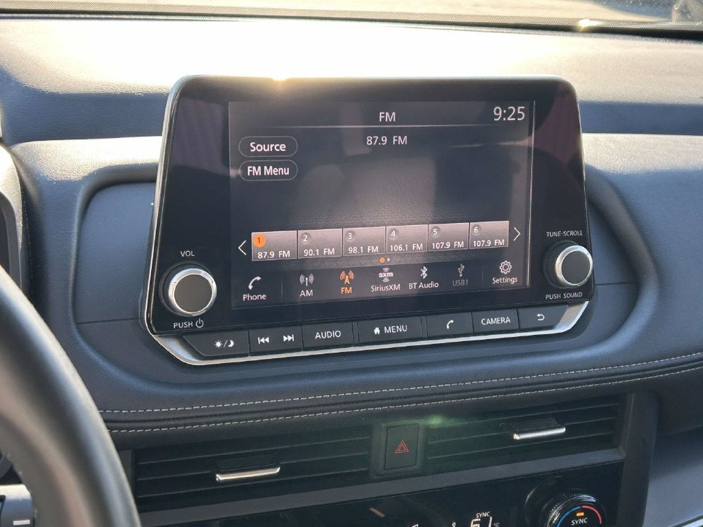 2025 Nissan Rogue SV