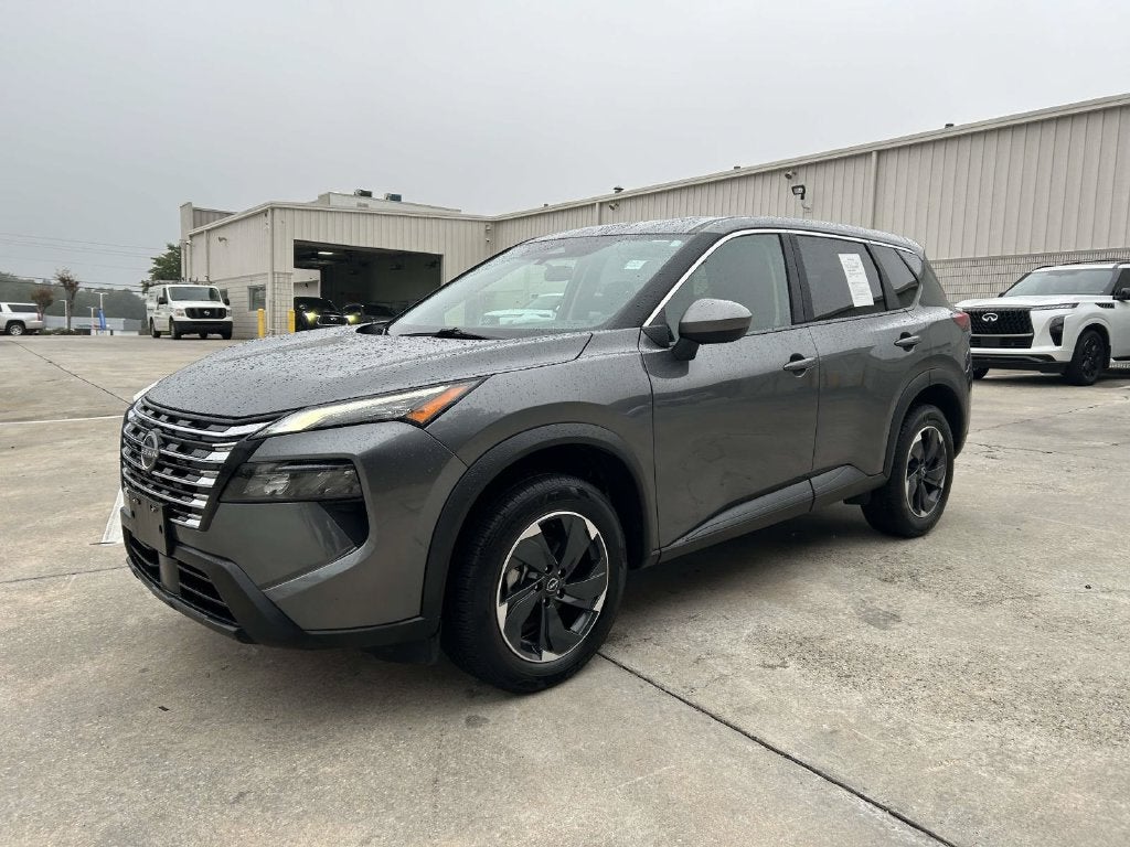2025 Nissan Rogue SV