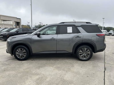2025 Nissan Pathfinder SV