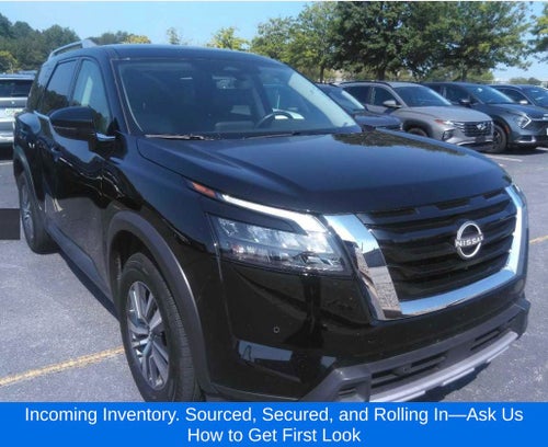 2025 Nissan Pathfinder SL