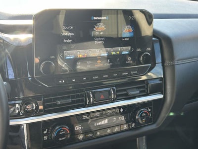 2025 Nissan Pathfinder Platinum