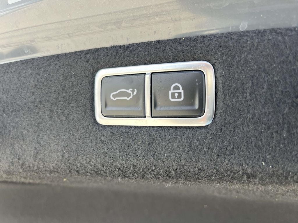 2025 Genesis G70 3.3T Sport Advanced