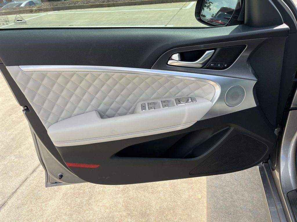 2025 Genesis G70 3.3T Sport Advanced