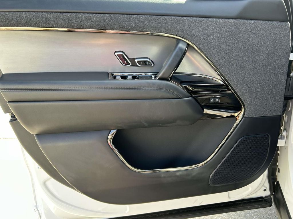 2025 Land Rover Range Rover Sport SE