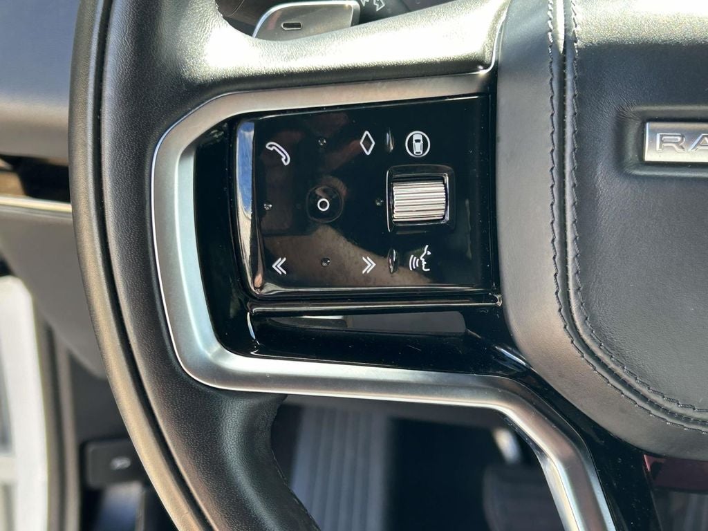 2025 Land Rover Range Rover Sport SE
