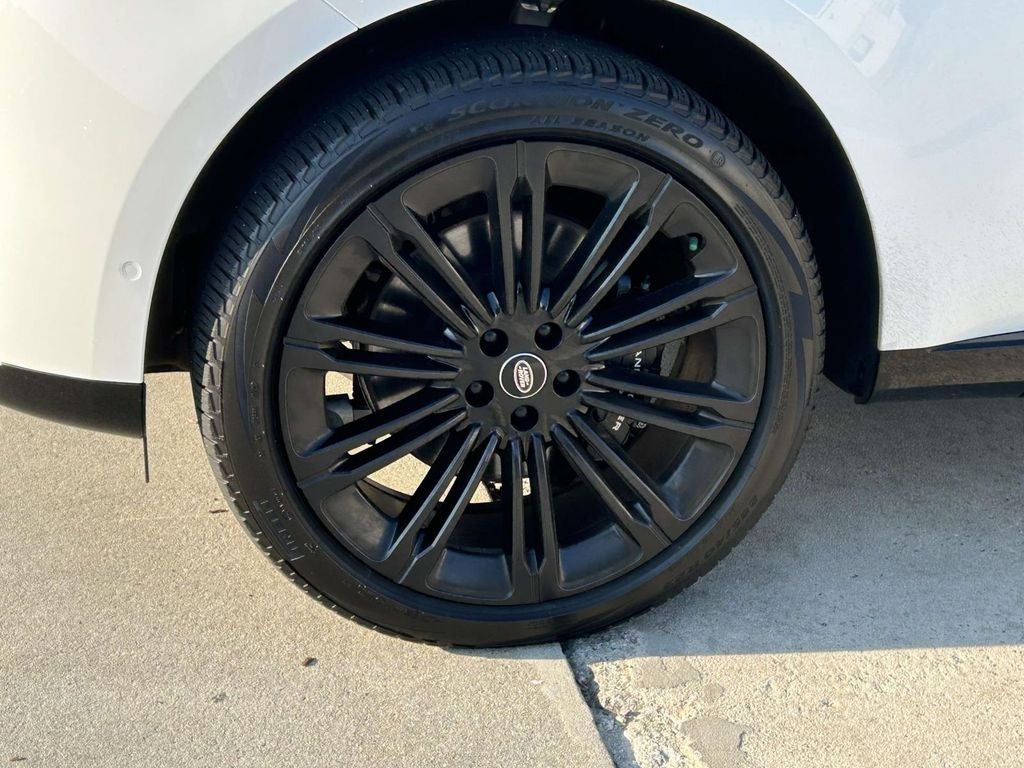 2024 Land Rover Range Rover SE