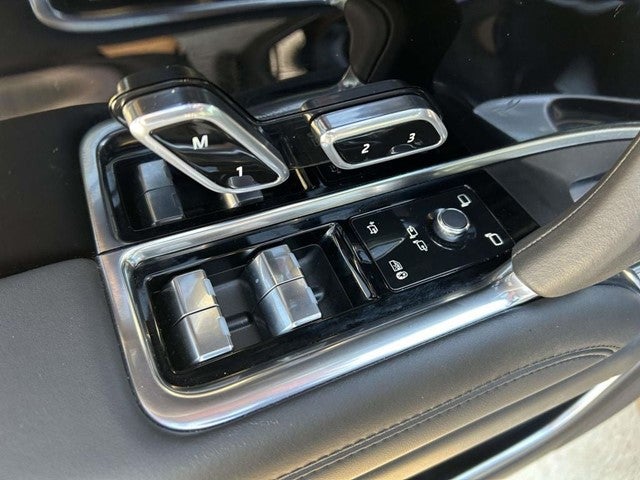 2024 Land Rover Range Rover SE