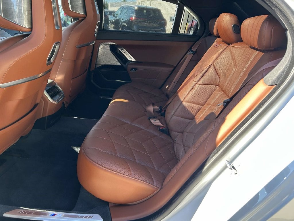 2024 BMW 7 Series 760i xDrive