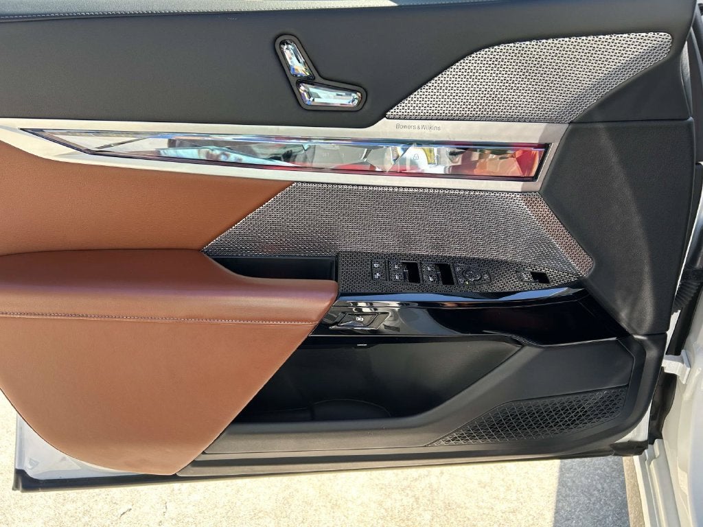 2024 BMW 7 Series 760i xDrive