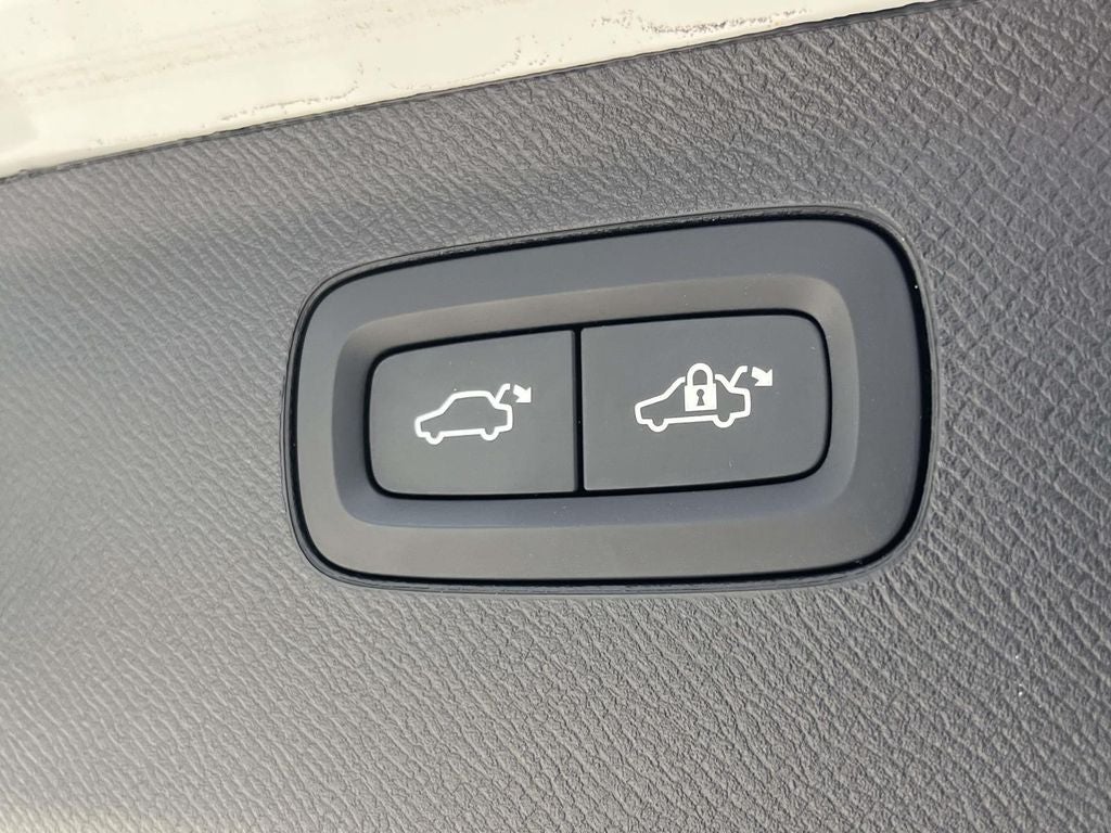 2025 Volvo XC90 B6 Plus 7-Seater 2025.5