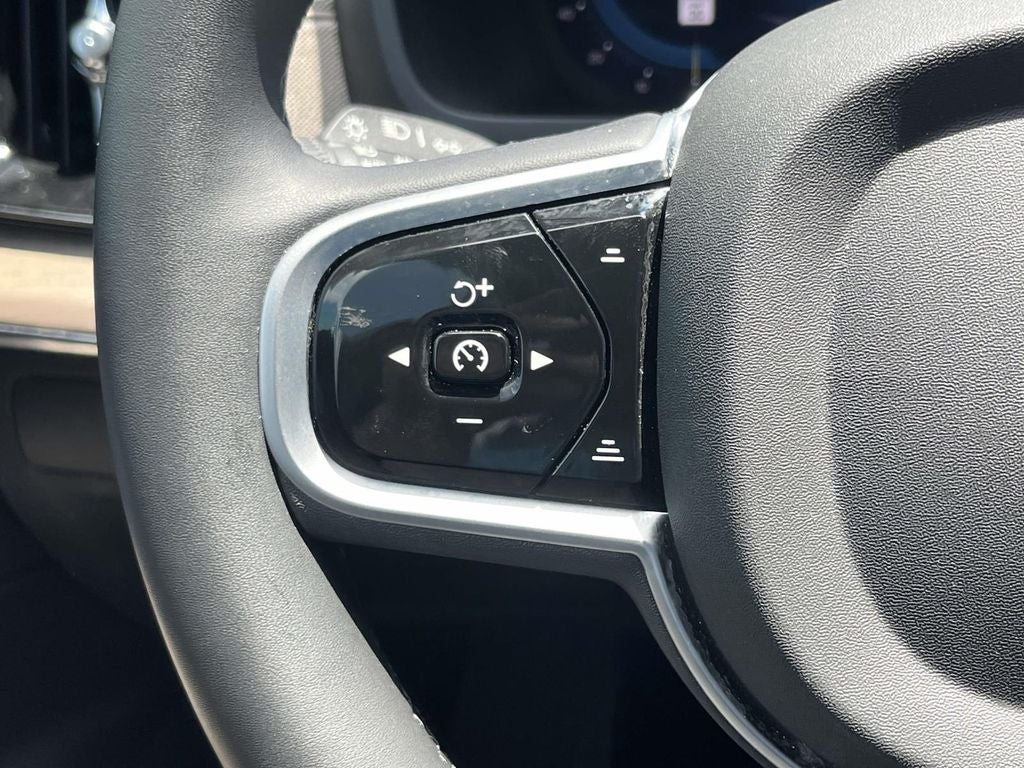 2025 Volvo XC90 B6 Plus 7-Seater 2025.5