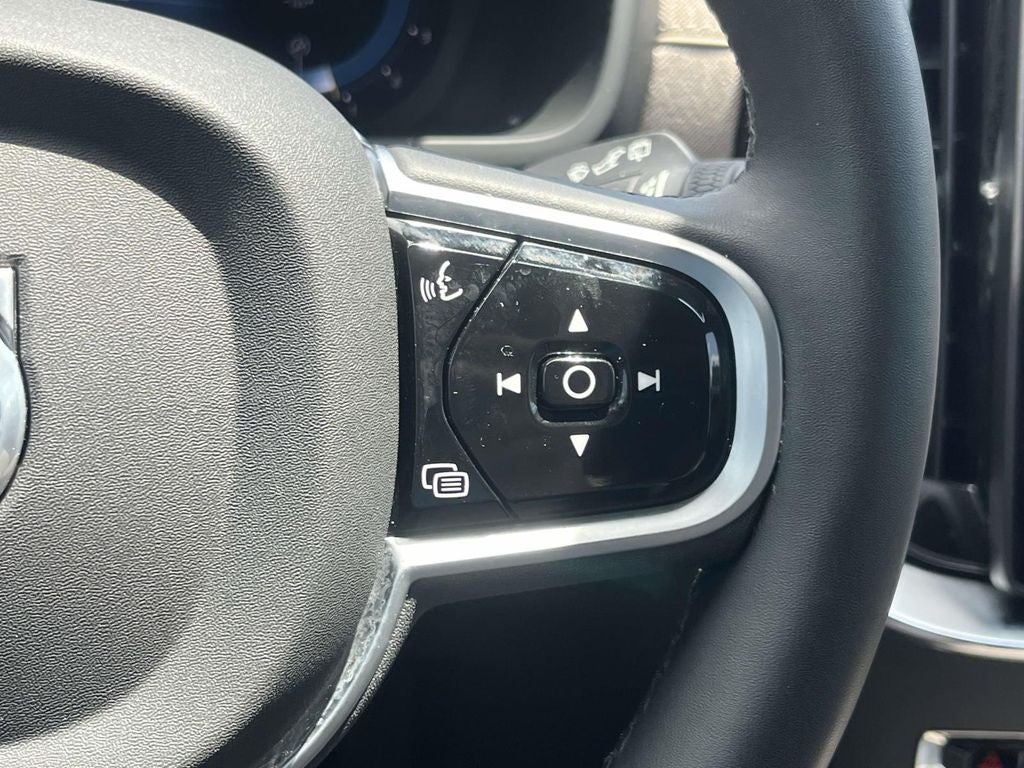 2025 Volvo XC90 B6 Plus 7-Seater 2025.5