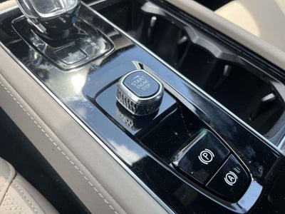 2025 Volvo XC90 B6 Plus 7-Seater 2025.5