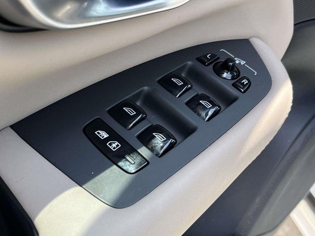 2025 Volvo XC90 B6 Plus 7-Seater 2025.5