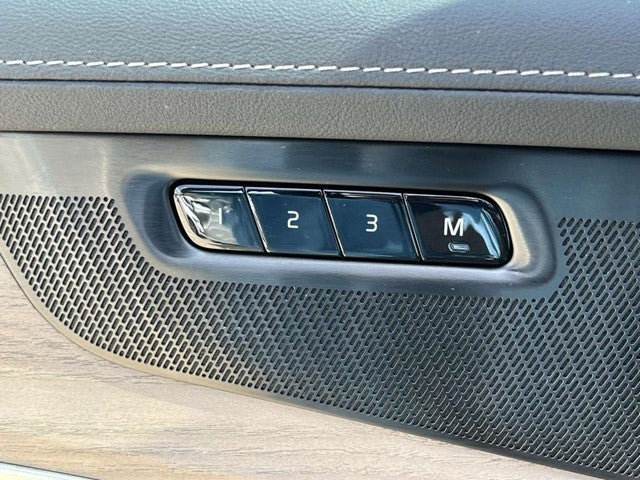 2025 Volvo XC90 B6 Plus 7-Seater 2025.5